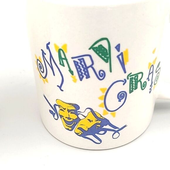Mardi Gras Mug, Purple, Gold, Green with Mardi Gras Words & 2 Masks, NWOT - Picture 4 of 6